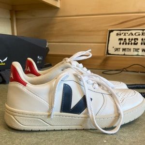 V-10 LEATHER WHITE NAUTICO PEKIN